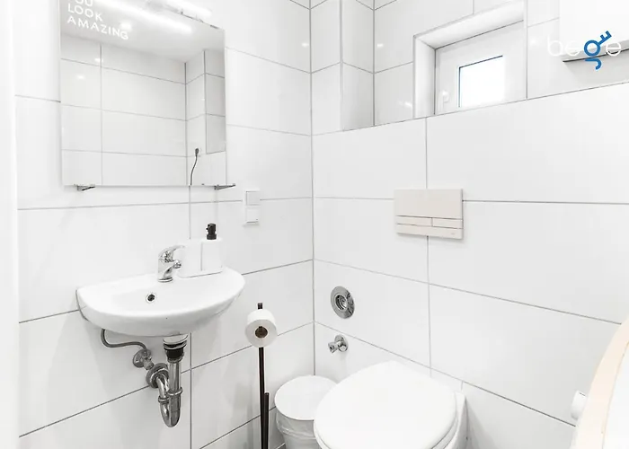 Bege Smartdesk Lejlighed